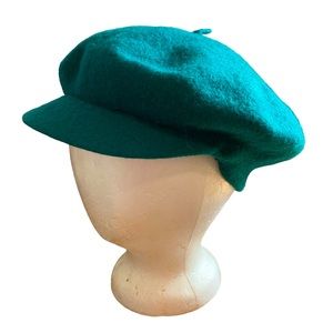 Lloyd 100% Wool Beret Hat Made in Hong Kong Traditional Green One Size Unisex